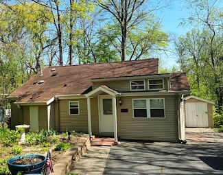 36 Highview Ln, Edgerton, WI 53534