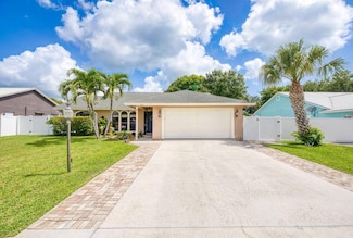801 NE Zebrina Senda, Jensen Beach, FL 34957