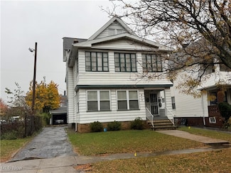 817 Helmsdale Rd, Cleveland, OH 44112
