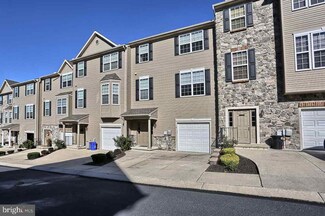 3 Indiana Cir, Lemoyne, PA 17043