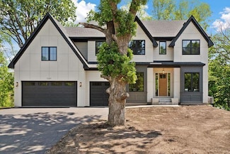 9399 Eagle Ridge Rd, Chanhassen, MN 55317