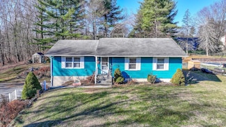 1 Franklin Ln, Otisville, NY 10963