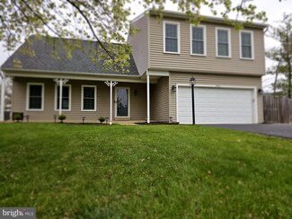 9552 Sunnyslope Dr, Manassas, VA 20112