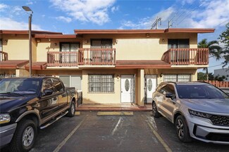 2201 W 52nd St Unit 102, Hialeah, FL 33016