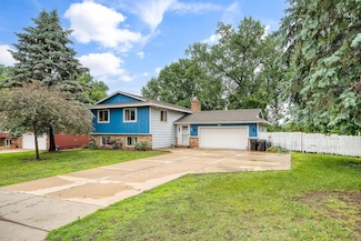 5030 Bona Rd, New Brighton, MN 55112