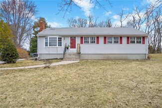 1157 Great Rd, Lincoln, RI 02865