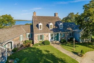 696 W Main Rd, Little Compton, RI 02837