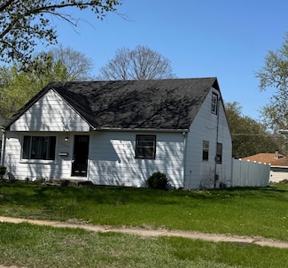 2307 Paradise Blvd, Rockford, IL 61103