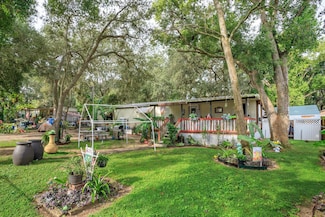 25047 Madison St, Astatula, FL 34705