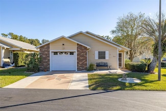 5846 Greenbriar Ct, Zephyrhills, FL 33542