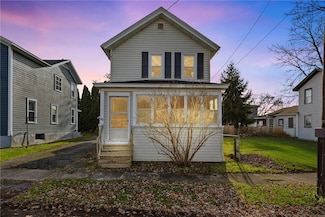 46 Shuler St, Lyons, NY 14489
