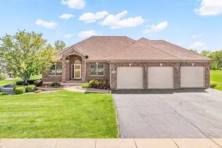 975 Prairie View Dr, Somonauk, IL 60552