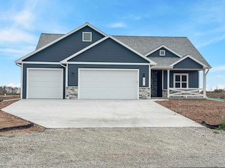 2671 Lawrence Ln, Neenah, WI 54956