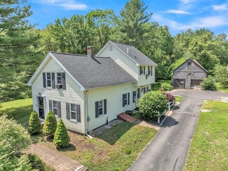 69 Providence St, Mendon, MA 01756