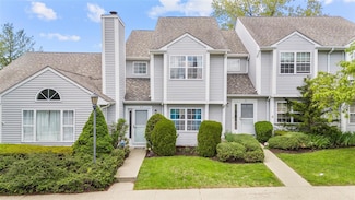 37 Spruce St, Pawling, NY 12564