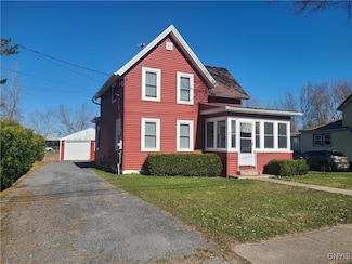 57 Anthony St, Alexandria Bay, NY 13607