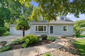 1059 Zelma Rd, Sandwich, IL 60548