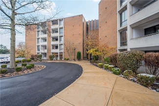 900 Washington Rd Unit 401, Pittsburgh, PA 15228