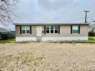 907 Saint Mary St, New Roads, LA 70760