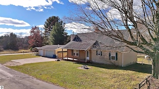 303 Wolfe St, Luther, MI 49656