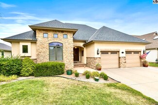 1504 Northglen St, McPherson, KS 67460