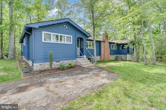 11621 Deadwood Dr, Lusby, MD 20657