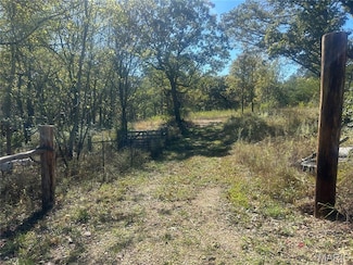 5546 Dry Branch Rd, Saint Clair, MO 63077