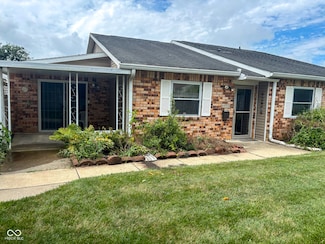 2770 Two Worlds Dr, Columbus, IN 47201