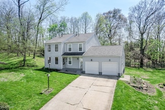 7907 Amberly Cir NW Unit 7, North Canton, OH 44720