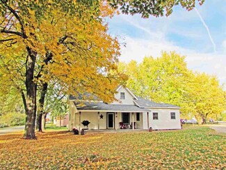 501 N Oakland St, Colfax, IN 46035