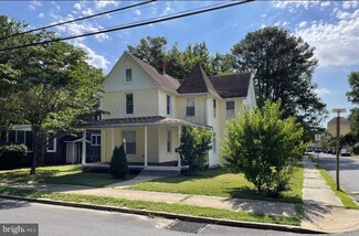 220 S 2nd St, Denton, MD 21629