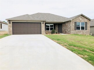 111 Giselle Dr, Little Rock, AR 72204