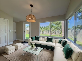 1813 SW 10th St, Fort Lauderdale, FL 33312