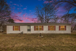 310 Grant St, Allegan, MI 49010