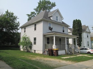 917 10th Ave, Rockford, IL 61104