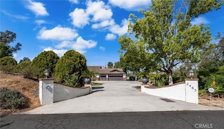 2465 Via Oeste Dr, Fallbrook, CA 92028
