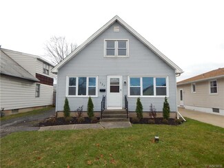 137 Desmond Dr, Tonawanda, NY 14150