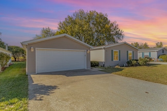 22426 S Remington Dr, Channahon, IL 60410