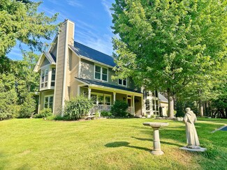 1514 Sterling Creek Rd, Jacksonville, OR 97530