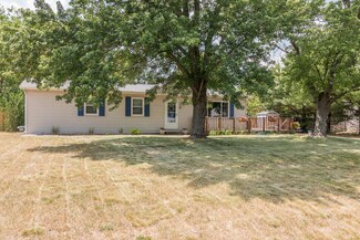 51166 Oak Dr, Mattawan, MI 49071