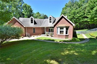 49051 Hickman Rd, East Liverpool, OH 43920