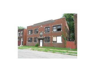 703 Indiana Ave, Kansas City, MO 64124