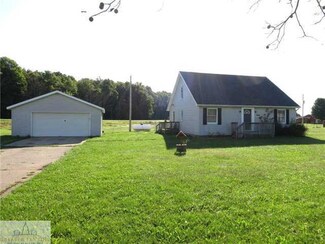 9884 Moore Rd, Vermontville, MI 49096