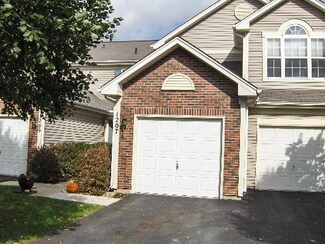 1207 Shawford Way Unit 203, Elgin, IL 60120