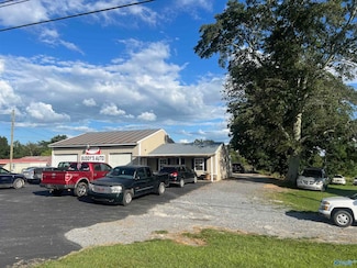 3098 Alabama 75, Albertville, AL 35951