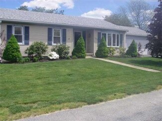 192 Calvin Ave, Somerset, MA 02726