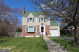 6068 Wooten Dr, Falls Church, VA 22044
