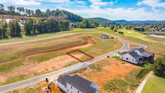 696 Black Bear Cir, Loudon, TN 37774