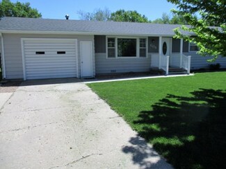 608 S Ash St, Hillsboro, KS 67063