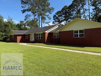 114 Edgewood Rd, Glennville, GA 30427